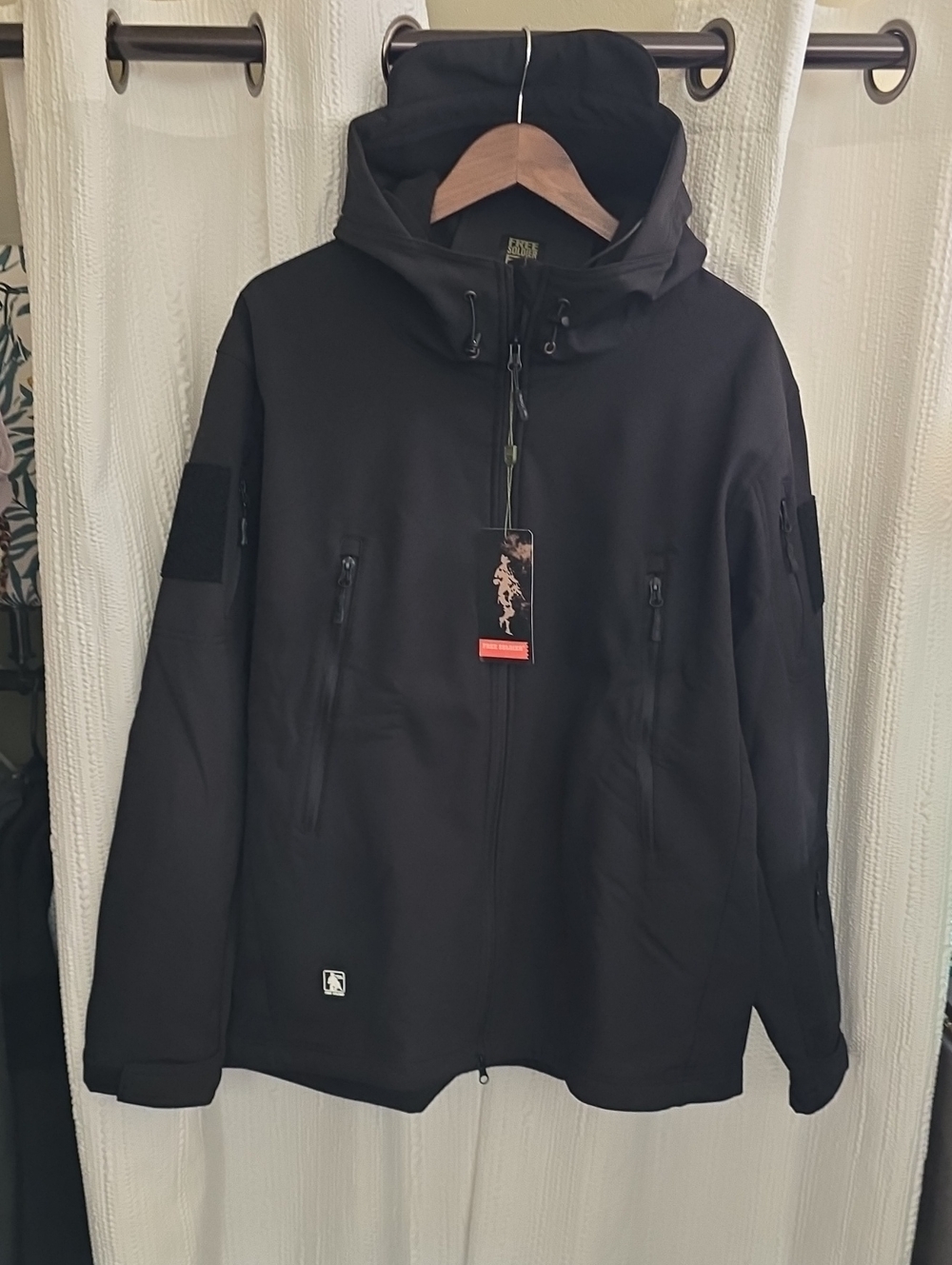 Mens XL Free Soldier tactical jacket